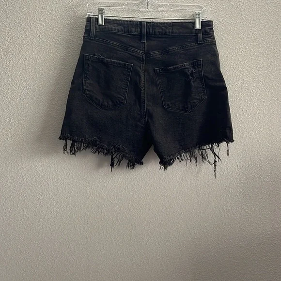 PAIGE Women's Dani Short High Rise Raw Hem Size 29 - Picture 7 of 11